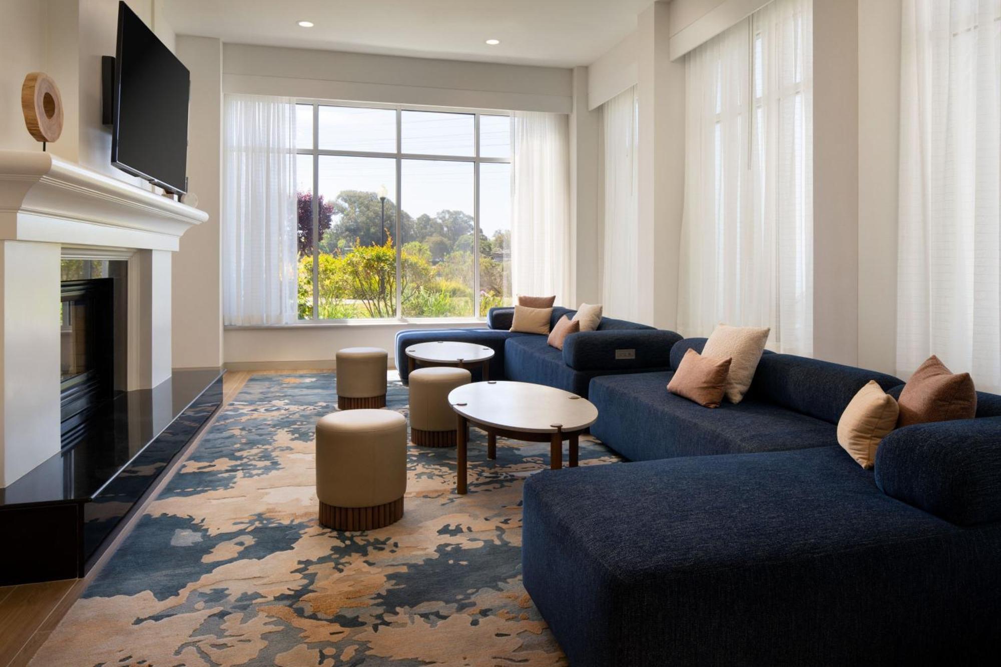 Courtyard San Francisco Airport Burlingame Hotel Exterior photo